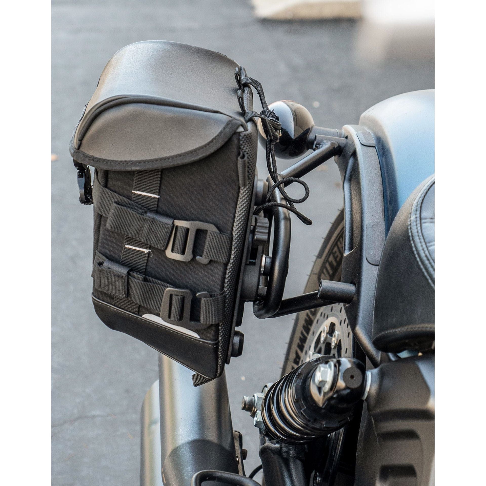 10L - Incognito Quick-Mount Small Indian Scout Bobber Twenty Solo Saddlebag (Right Only) by Viking Bags 30860 Saddlebag