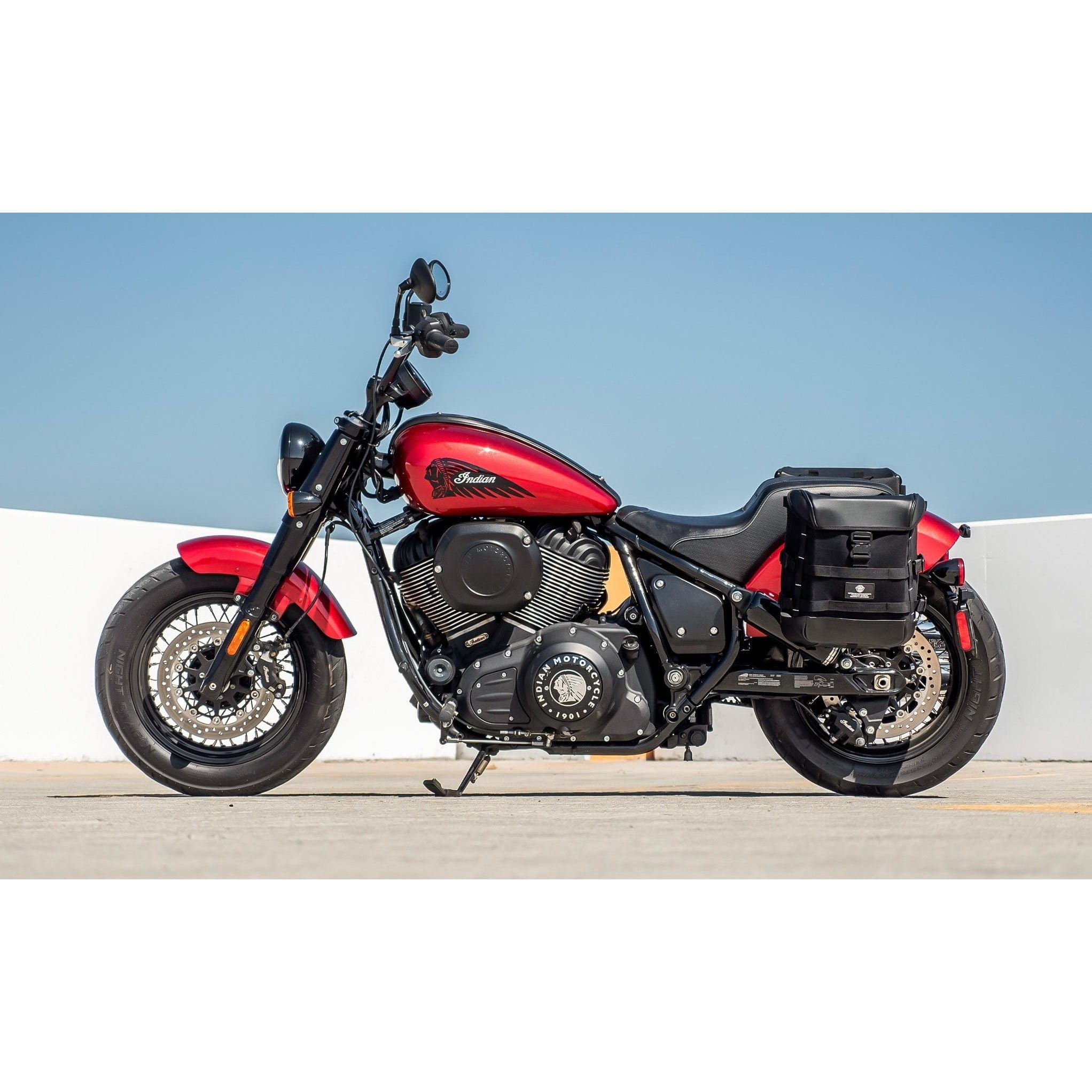 15L - Incognito Quick-Mount Medium Indian Chief Bobber (2022+) Solo Saddlebag (Left Only) by Viking Bags 31151 Saddlebag