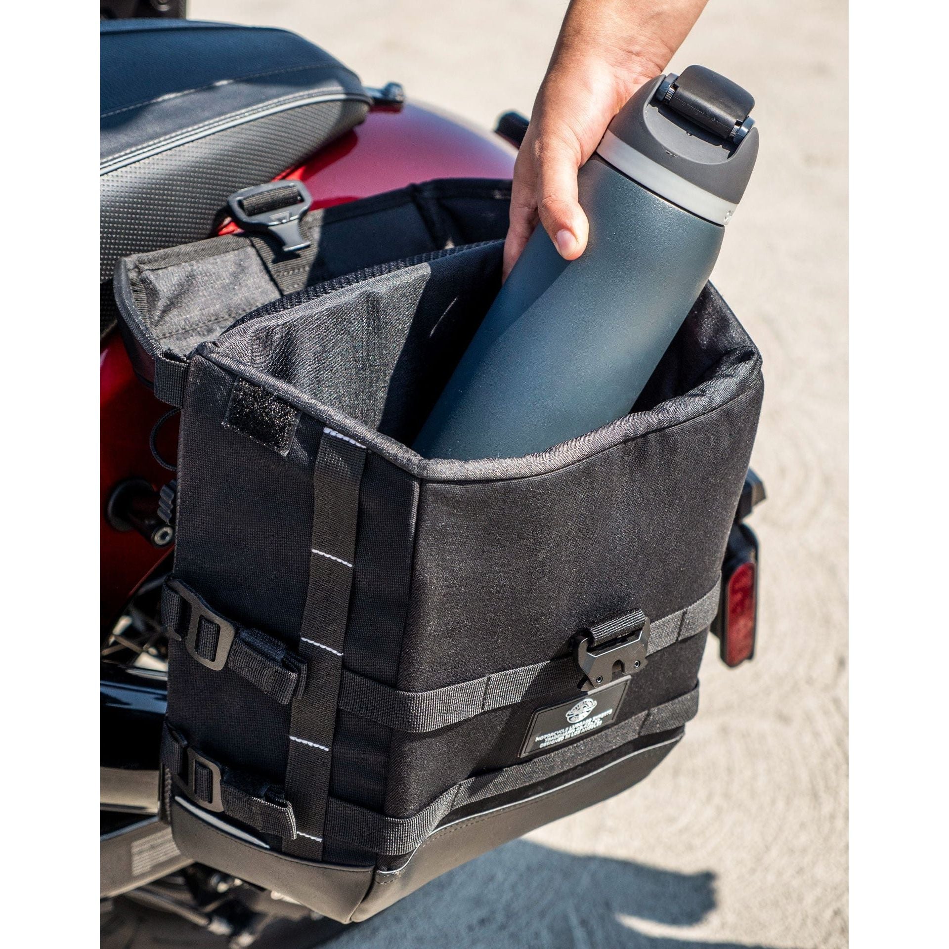 15L - Incognito Quick-Mount Medium Indian Chief Bobber (2022+) Solo Saddlebag (Left Only) by Viking Bags 31151 Saddlebag