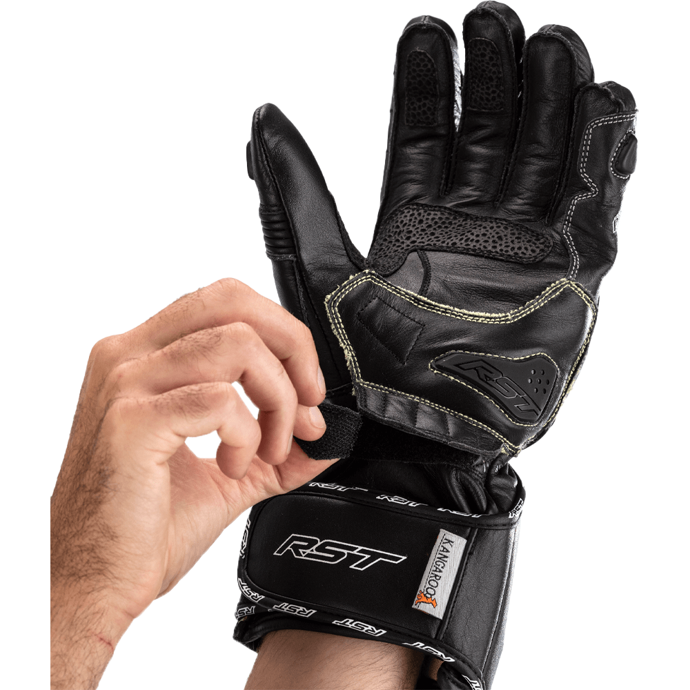 Tractech Evo 4 Ce Glove by RST