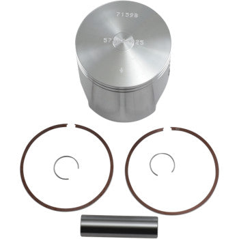 The Yamaha YFS200 Blaster Piston Kit 68.25 mm by Wiseco includes a silver high-silicon aluminum piston, two rings, a wrist pin, and two circlips, all neatly arranged on a white background.