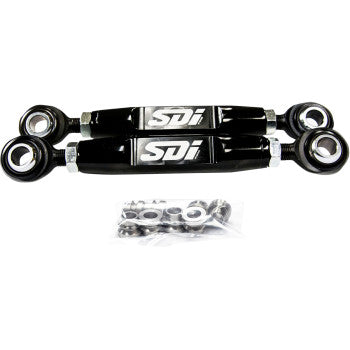 Two Swaybar Endlink Rear Heavy Duty by SDi, each black with SDi logos and rod ends on both sides, are shown parallel. Below is a small bag with race-proven mounting hardware and spacers for heavy-duty use.