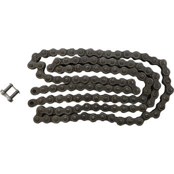 A 428 HDR Heavy Duty Drive Chain Steel 112 Links by JT Chains is arranged in a zigzag pattern next to a small connecting link, both commonly used for motorcycles or machinery.