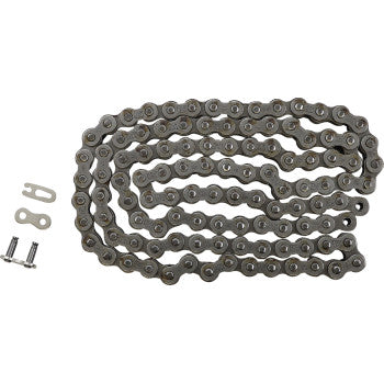 The 520 HDS Ultimate Competition Chain Steel 110 Links by Jt Chains is displayed in a zigzag pattern alongside a master link and two small steel connecting pins on a white background.