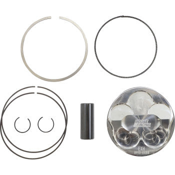The Yamaha Piston Kit 95.00 mm by Moose Offroad includes a boxed-style forging piston, skirt coating for reduced friction, DLC wrist pin, piston rings, and two circlips—all displayed on a white background.