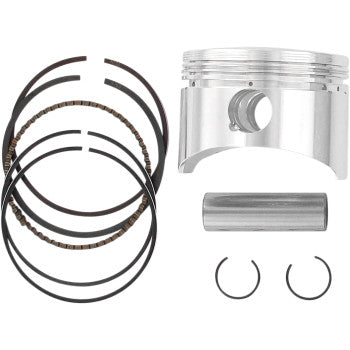 The Suzuki - Arctic Cat Piston Kit 69.00 mm by Wiseco includes a silver piston, piston rings, wrist pin, and two circlips, all displayed neatly on a white background for 4-stroke engines.