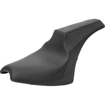 The Carey Hart Signature Series Seat - Black with Black Stitching by Saddlemen for Indian Chief 2022-2024 features a contoured design, raised rear section, and GelCore technology with smooth and textured surfaces for superior comfort and grip.