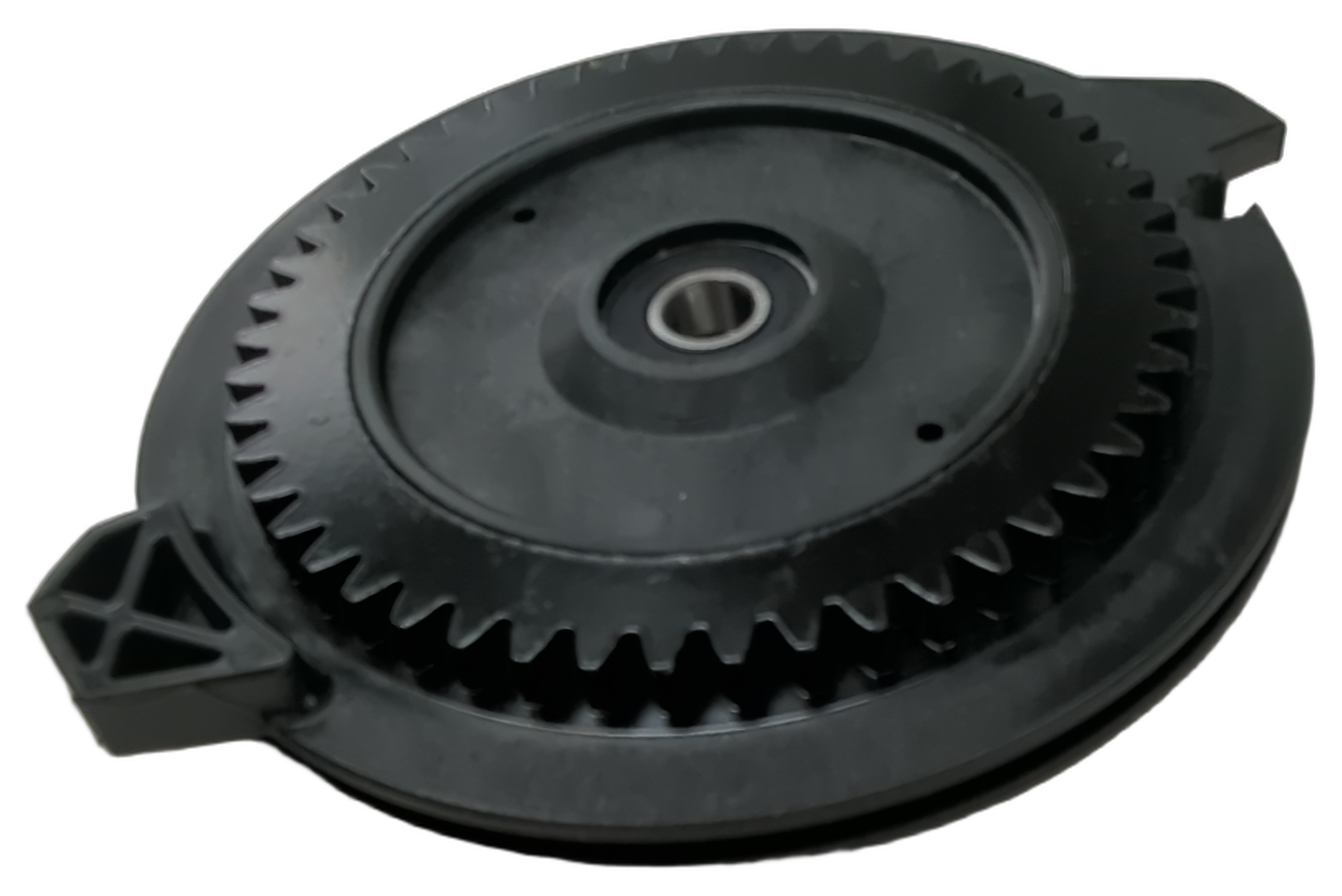 Black round front pulley cable with gear teeth and central metal bearing for offroad vehicles.