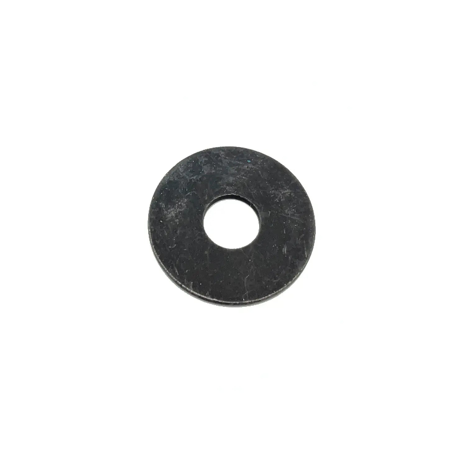 Round black metal flat washer with central hole and smooth surface.
