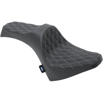 The Predator III Seat - Double Diamond - Silver Stitching by Drag Specialties is a black motorcycle seat with double diamond silver stitching and a contoured, dual-level design for rider and passenger comfort, fitting Scout 2015-2022 models.