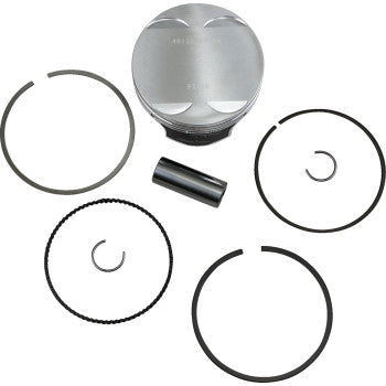 The Polaris Piston Kit 93.00 mm by Wiseco includes a silver forged 4-stroke piston, wrist pin, two circlips, and three piston rings arranged neatly on a white background for engine use.