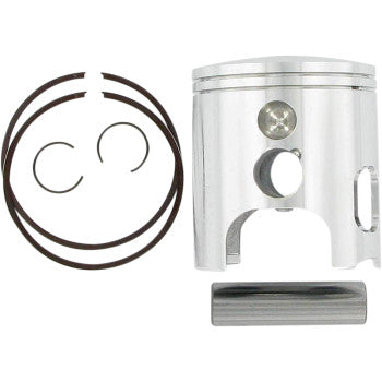 The Yamaha Piston Kit 64.00 mm by Wiseco, designed for increased horsepower, includes a 2-stroke piston, two piston rings, two circlips, and a cylindrical wrist pin displayed on a white background.